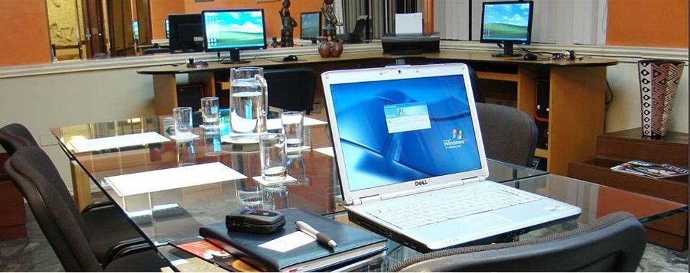 Casa Andina Standard Trujillo Plaza Hotel Екстериор снимка