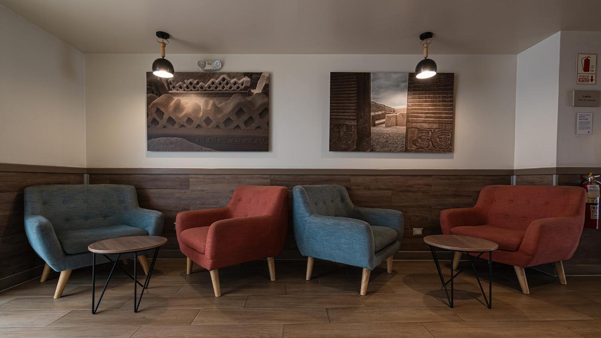 Casa Andina Standard Trujillo Plaza Hotel Екстериор снимка