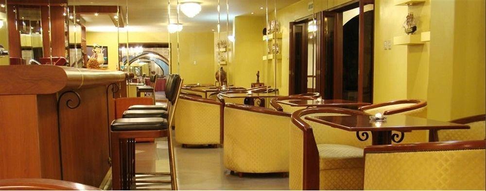 Casa Andina Standard Trujillo Plaza Hotel Екстериор снимка