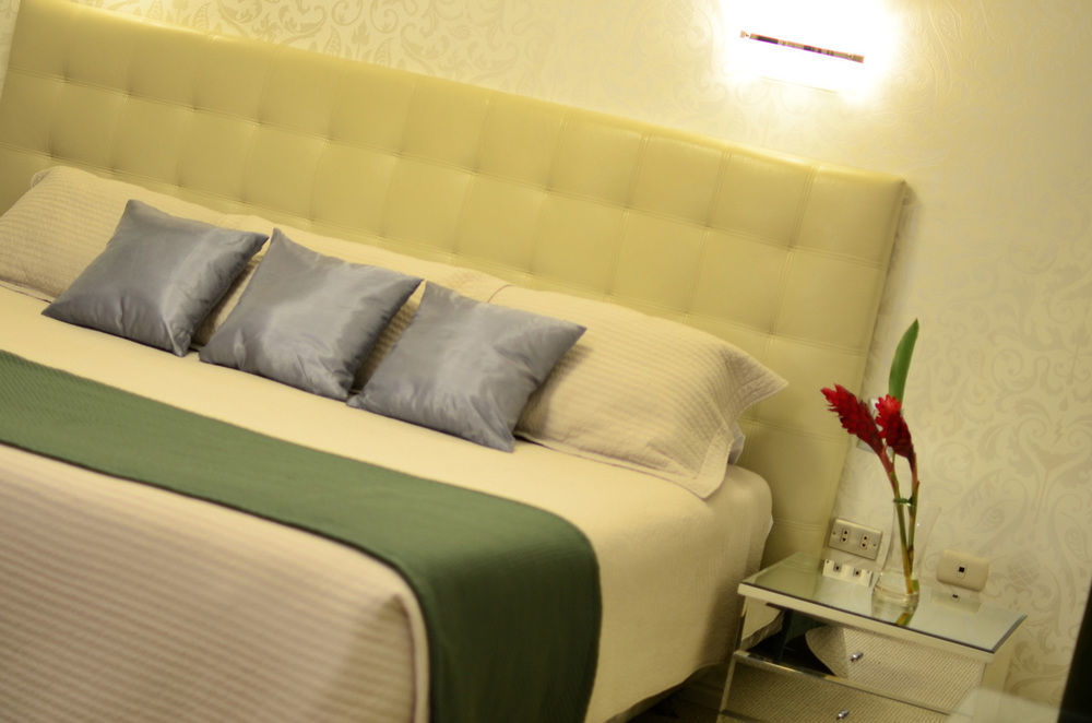 Casa Andina Standard Trujillo Plaza Hotel Екстериор снимка