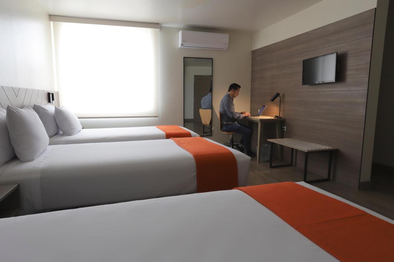 Casa Andina Standard Trujillo Plaza Hotel Екстериор снимка